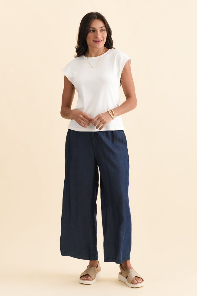 Cuff White Ribbed Tee,Brunette model,alt text|model:Brontie image 7