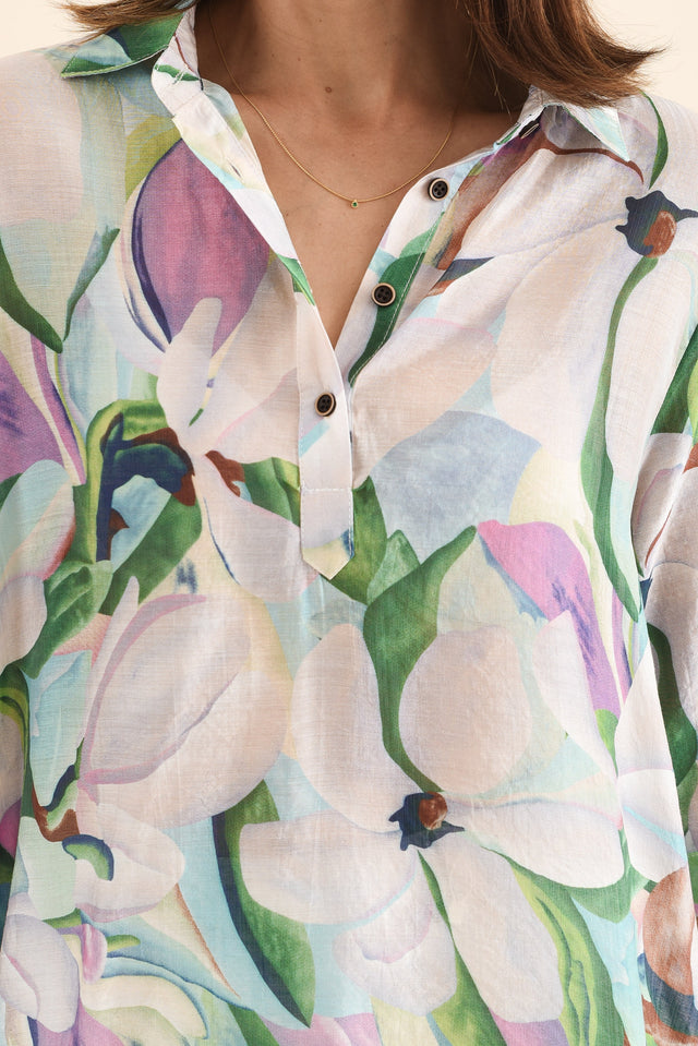 Dancy Green Bloom Collard Blouse,Detail,Brunette model,alt text|model:Cara image 5