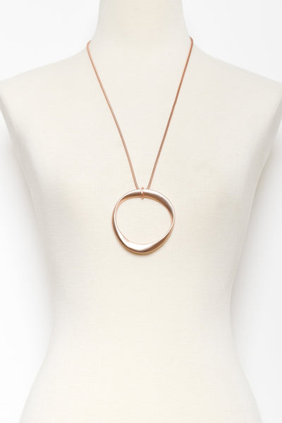 Davika Rose Gold Pendant Necklace