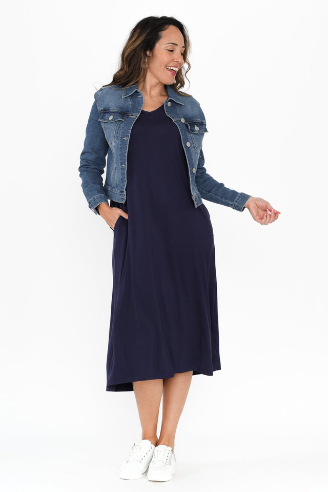 alt text|model:Nicole image 3