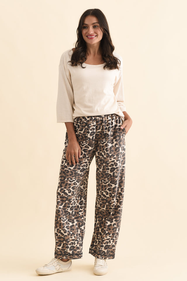 alt text|model:Brontie