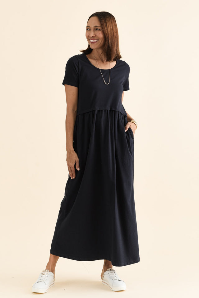 Deidra Navy Cotton Pocket Dress,Full Body,Brunette model,alt text|model:Cara image 6