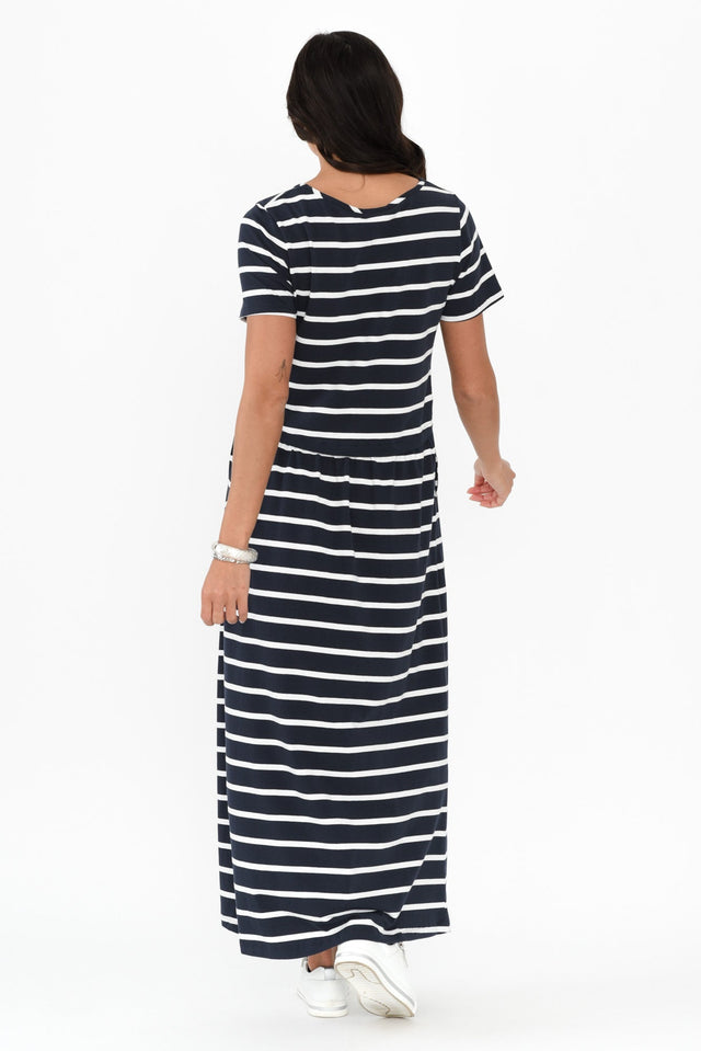 alt text|model:Brontie image 5