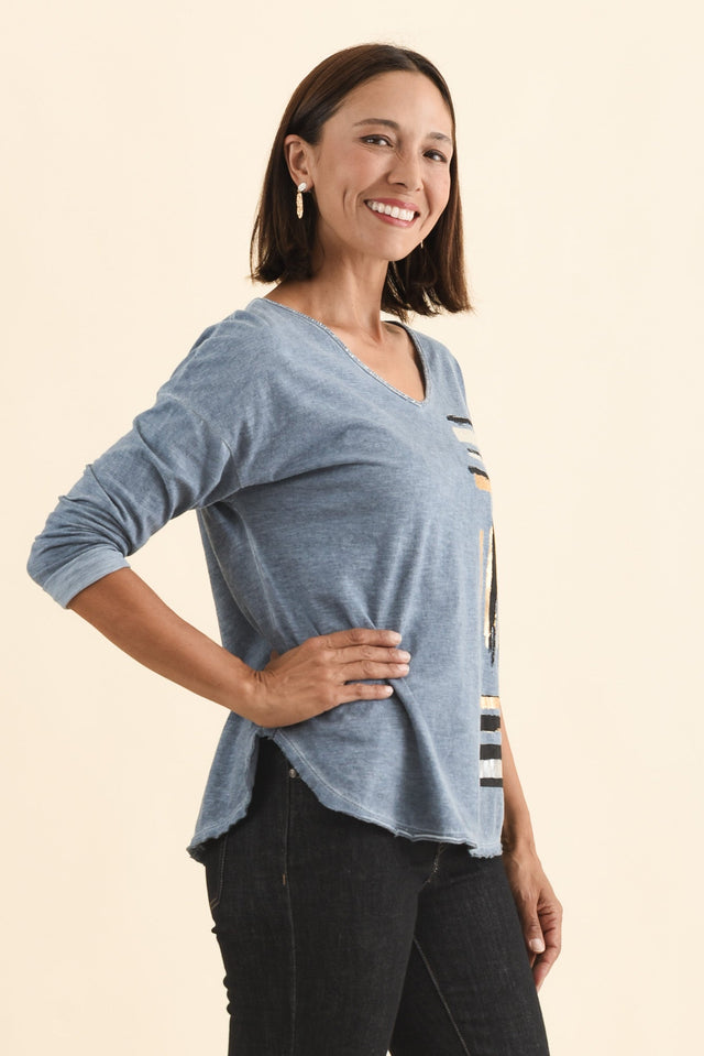 Devon Steel Brush Stroke Cotton Top,Brunette model,alt text|model:Cara image 4