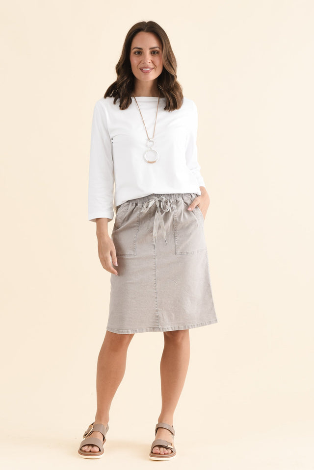 Dinah Washed Natural Cotton Drawstring Skirt,Full Body,Brunette model,alt text|model:MJ image 7