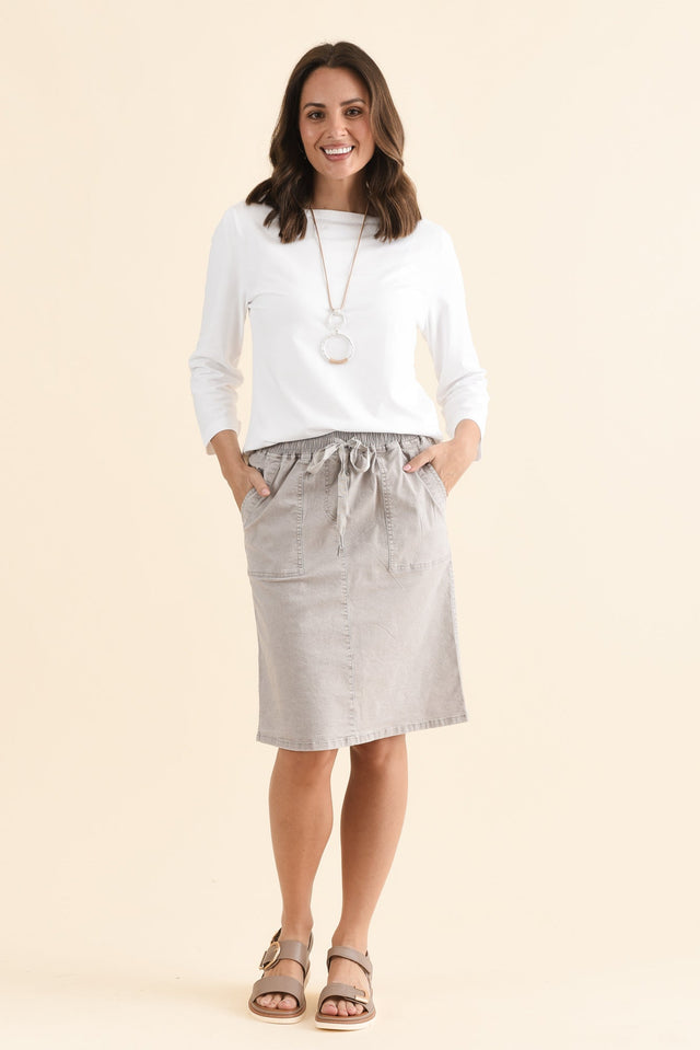 Dinah Washed Natural Cotton Drawstring Skirt,Full Body,Brunette model,alt text|model:MJ image 3
