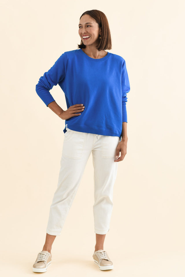 alt text|model:Cara image 6