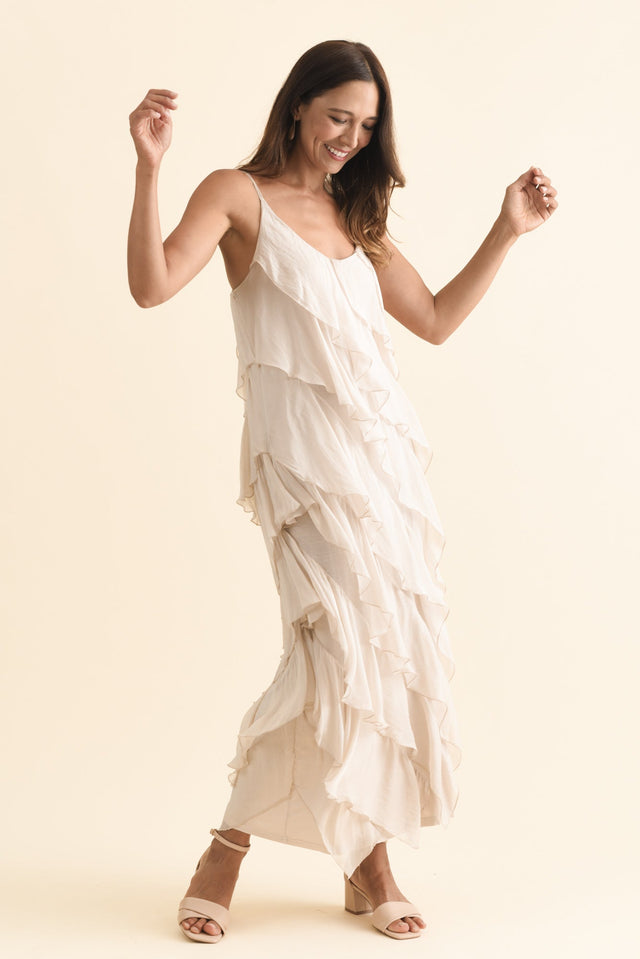 alt text|model:Cara image 4