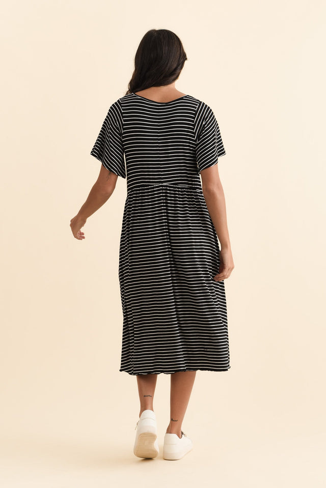 Donna Black Stripe Gathered Dress,Brunette model,alt text|model:Brontie image 5