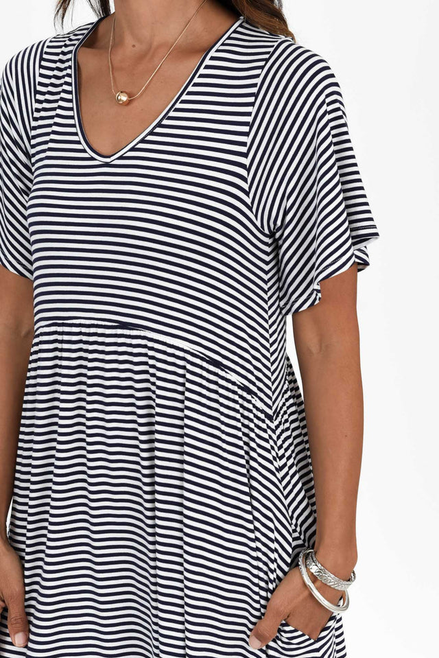 alt text|model:Cara image 8