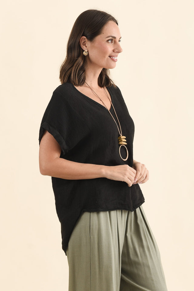 Dorian Black Linen Cotton Top,Brunette model,alt text|model:MJ image 4