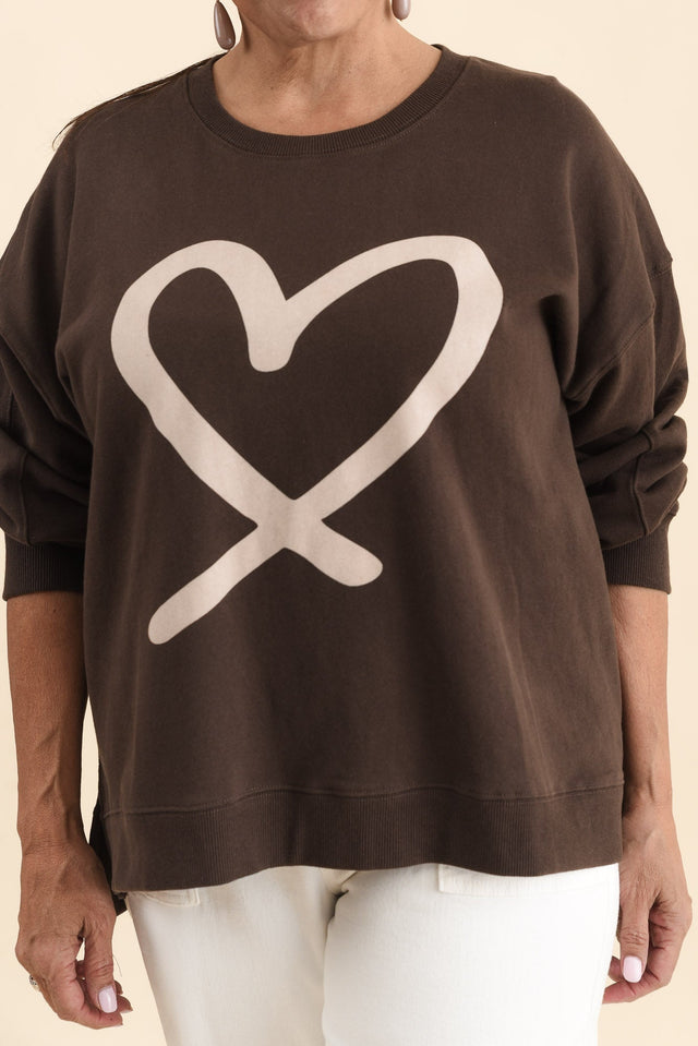 Elin Chocolate Heart Cotton Sweatshirt,Detail,Brunette model,alt text|model:Pilita image 5