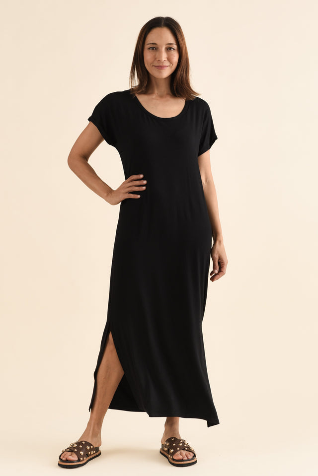 Elsie Black Bamboo Dress,Full Body,Brunette model,alt text|model:Cara image 7