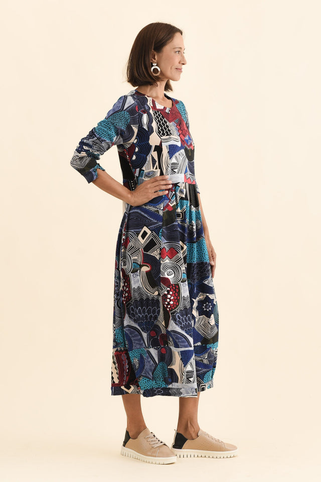 alt text|model:Cara image 3