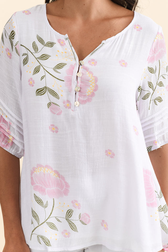 alt text|model:Brontie image 5