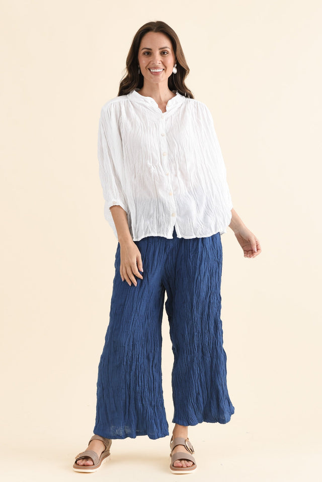 Feyra White Crinkle Cotton Blouse,Full Body,Brunette model,alt text|model:MJ
