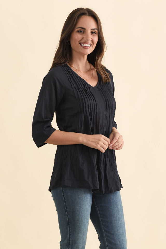 Fia Navy Sleeved Crinkle Cotton Top,Brunette model,alt text|model:MJ image 4