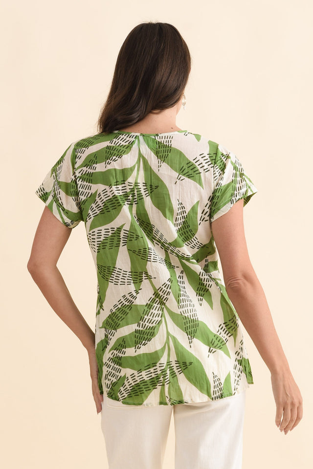 alt text|model:MJ image 4