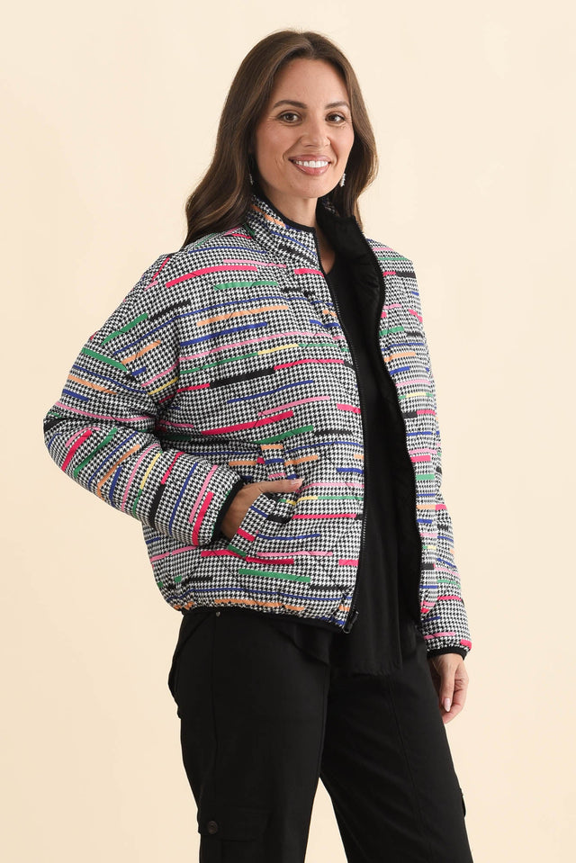 Finch Black Abstract Reversible Jacket,Brunette model,alt text|model:MJ image 5