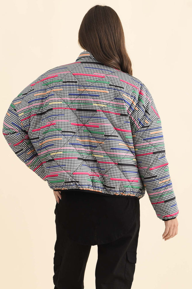 Finch Black Abstract Reversible Jacket,Brunette model,alt text|model:MJ image 6