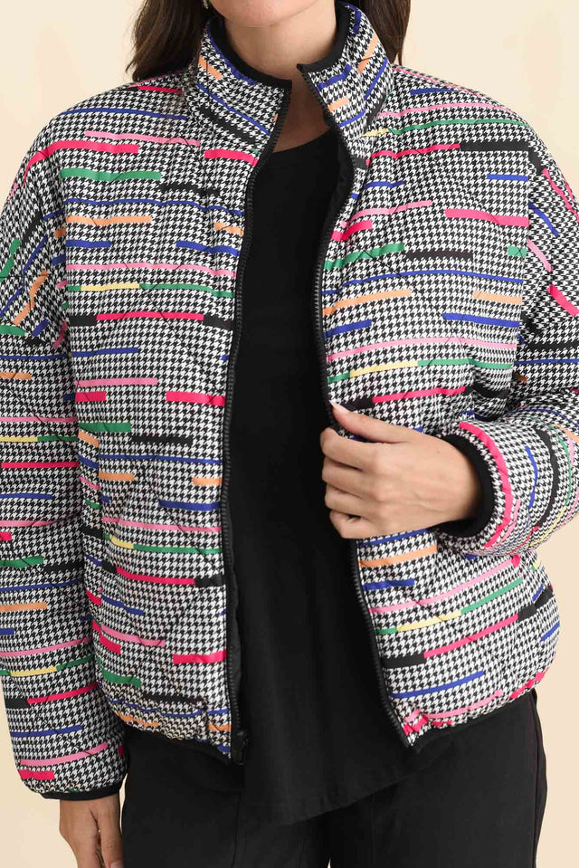 Finch Black Abstract Reversible Jacket,Brunette model,alt text|model:MJ image 7
