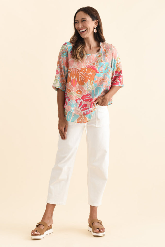 Folk Peach Flower Frill Top,Brunette model,alt text|model:Cara image 7