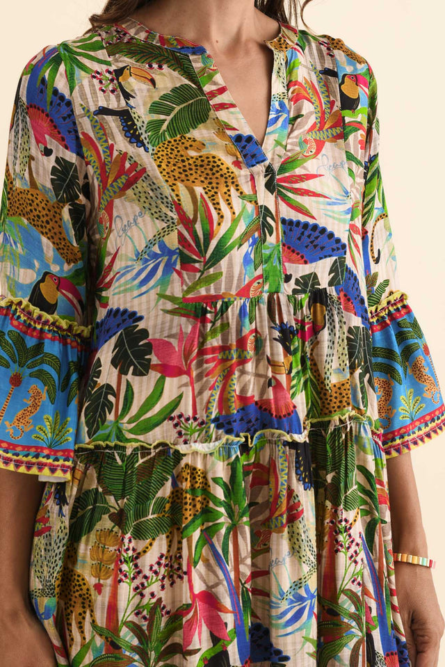 alt text|model:Cara image 5