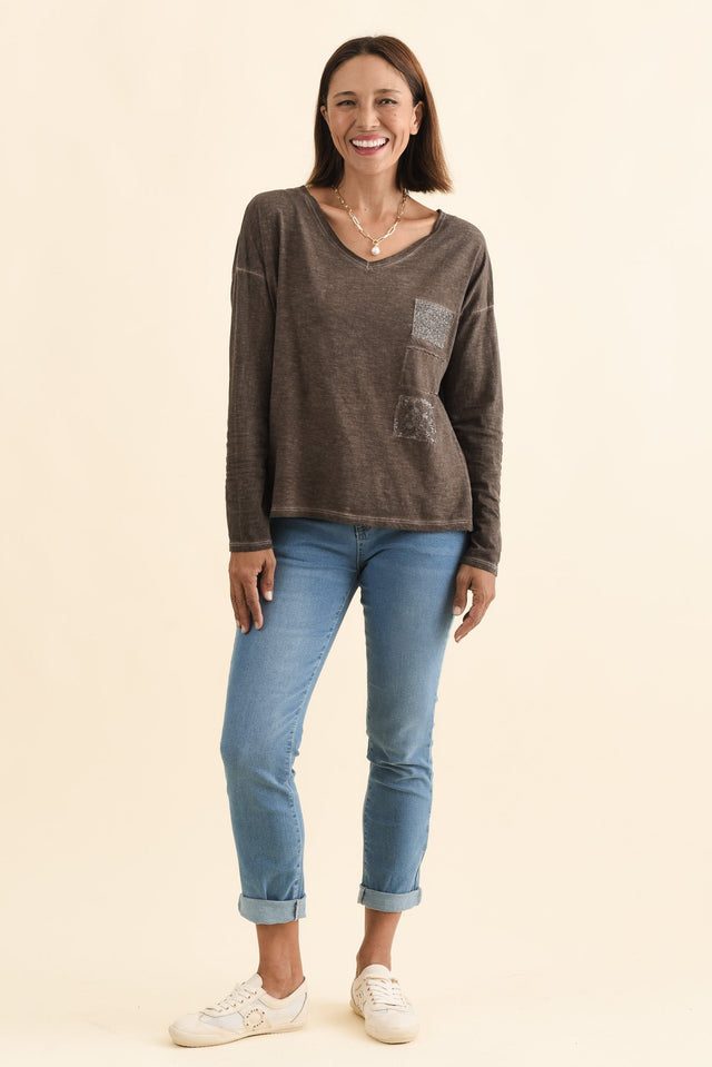 Fulton Brown Patchwork Cotton Top,Brunette model,alt text|model:Cara image 7