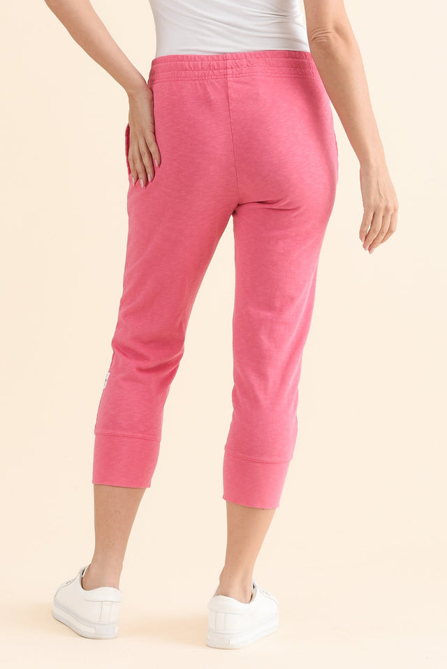 Fundamental Brunch Melon Cotton Sweatpants,Back,Brunette model,alt text|model:MJ image 5
