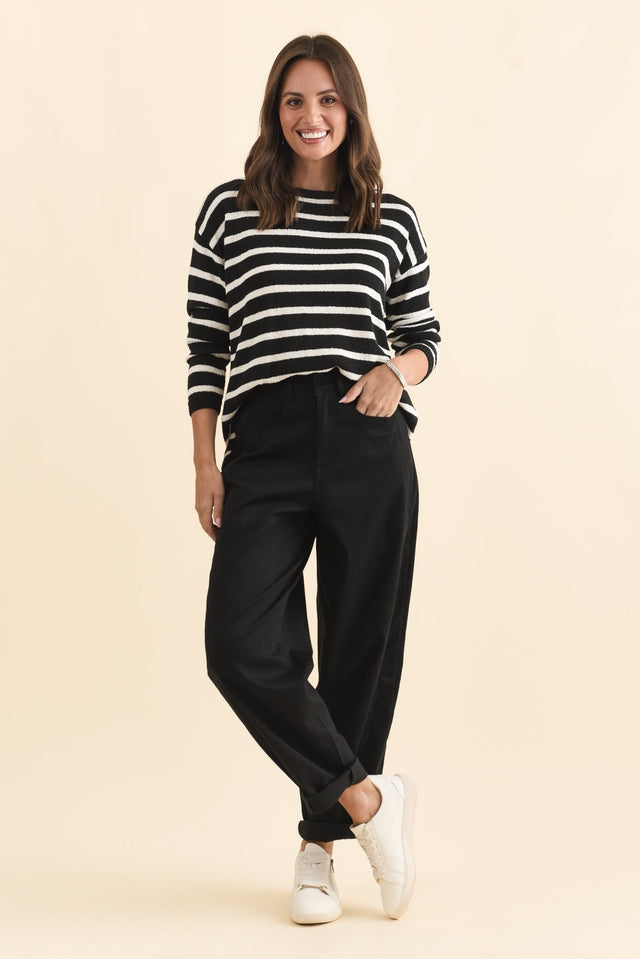 Garner Black Barrel Chino Pants,Brunette model,alt text|model:MJ image 7