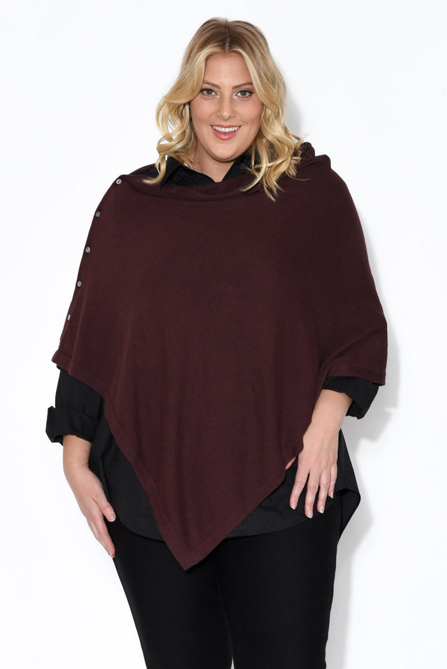 plus-size,plus-size-ponchos,plus-size-winter-clothing,facebook-new-for-you  alt text|model:Caitlin