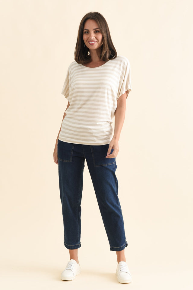 alt text|model:MJ image 7