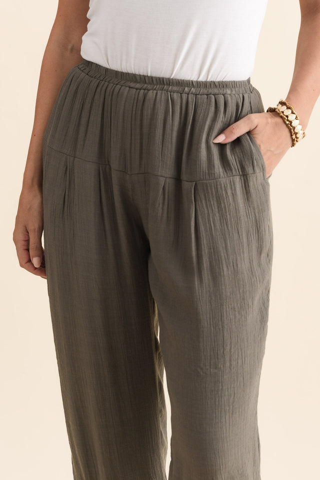 alt text|model:MJ image 6