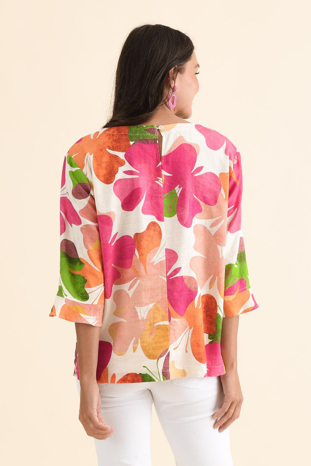 Hartley Green Butterfly Linen Blend Top,Back,Brunette model,alt text|model:Brontie image 4