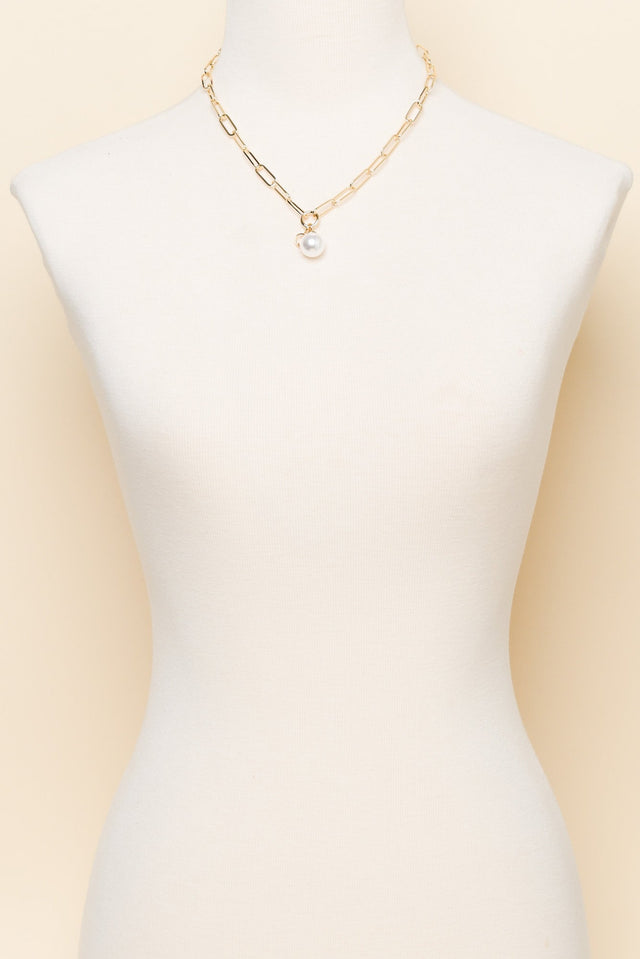 Hayley Gold Pearl Pendant Necklace