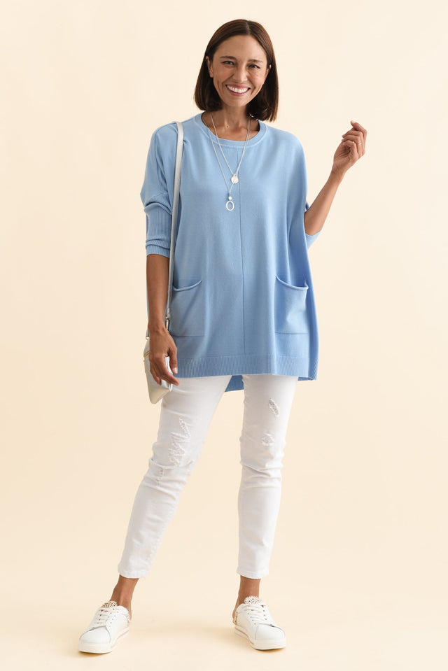 alt text|model:Cara image 6