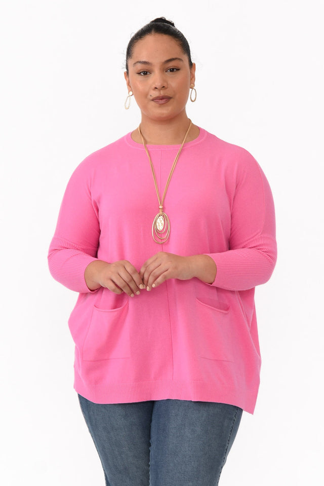 plus-size,curve-tops,plus-size-sleeved-tops,plus-size-winter-clothing,curve-knits-jackets,plus-size-jumpers,facebook-new-for-you alt text|model:Maiana;wearing:L/XL