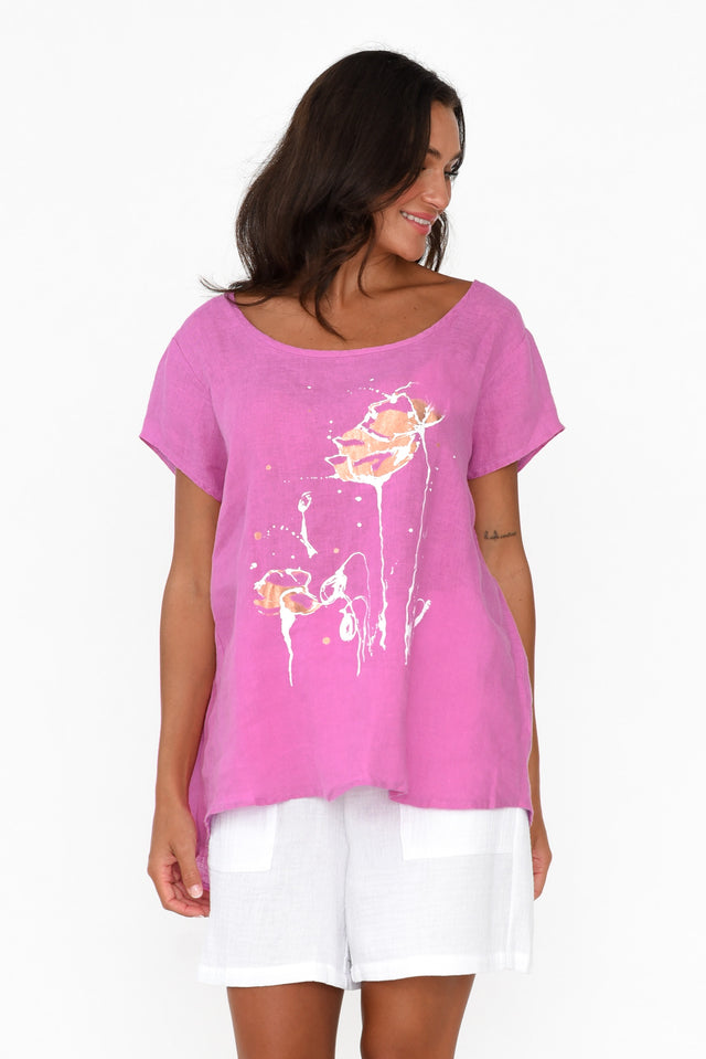 Hiromi Pink Foil Flower Linen Top neckline_Round  alt text|model:Brontie;wearing:S/M image 1
