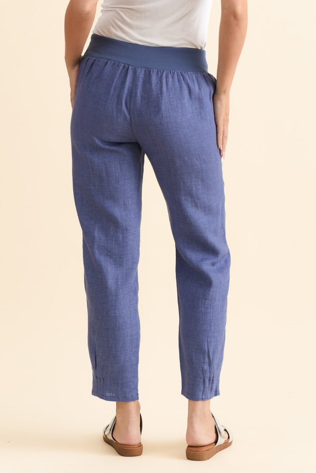 alt text|model:MJ image 3