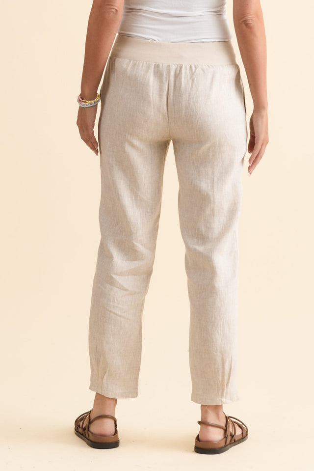 alt text|model:MJ image 5