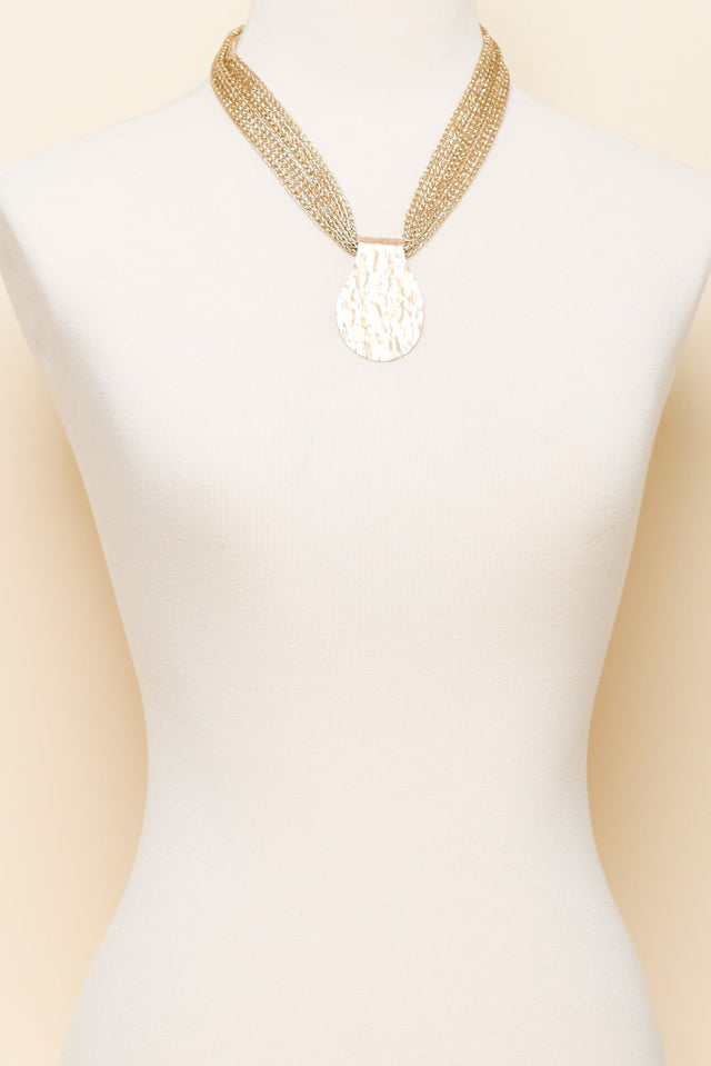 Iliana Gold Chain Pendant Necklace