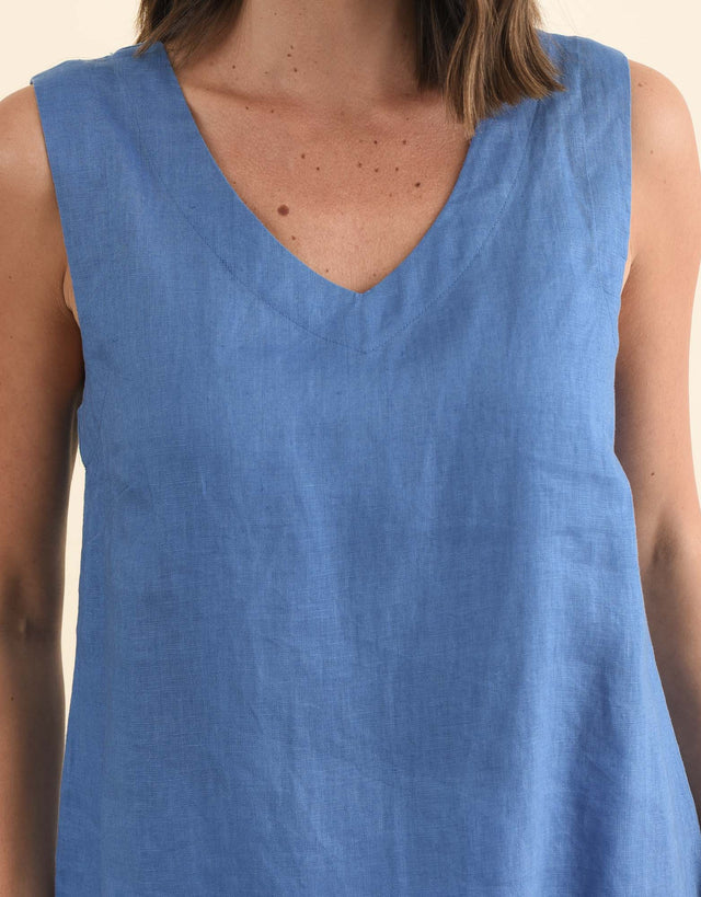 Inez Blue Linen Tank,Brunette model,alt text|model:MJ image 6