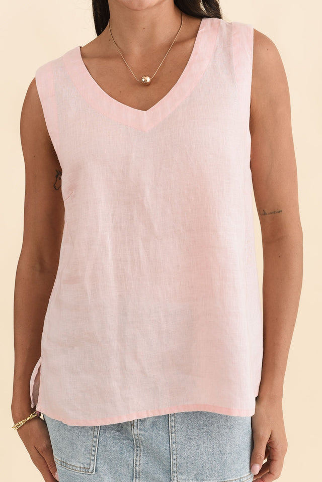 Inez Blush Linen Tank,Brunette model,alt text|model:Brontie image 6