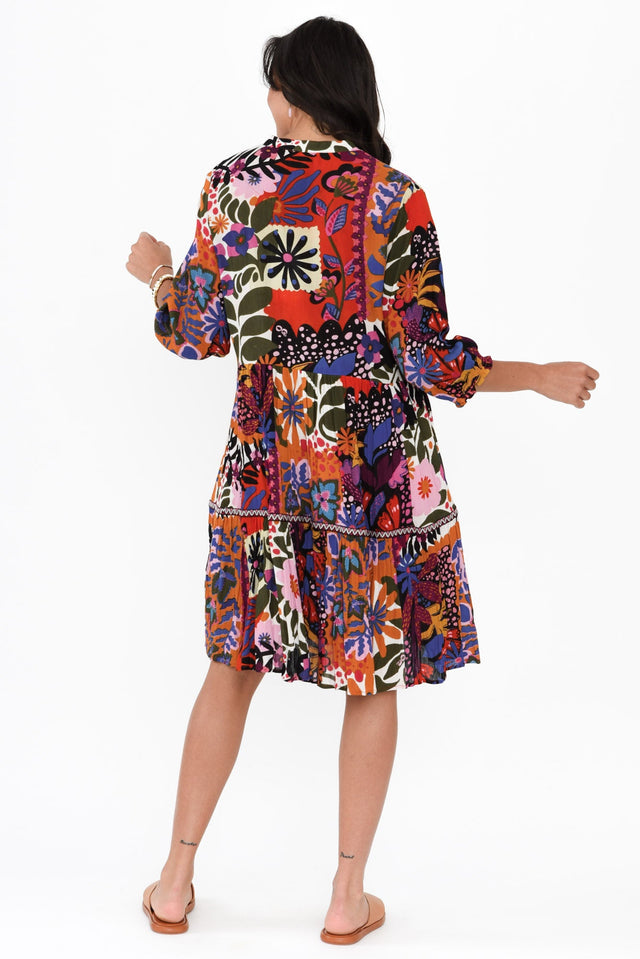 alt text|model:Brontie image 5