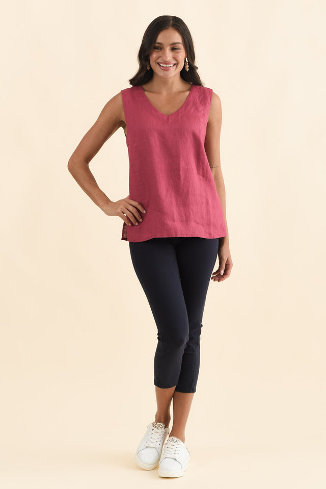 Inez Pink Linen Tank,Brunette model,alt text|model:Brontie image 7