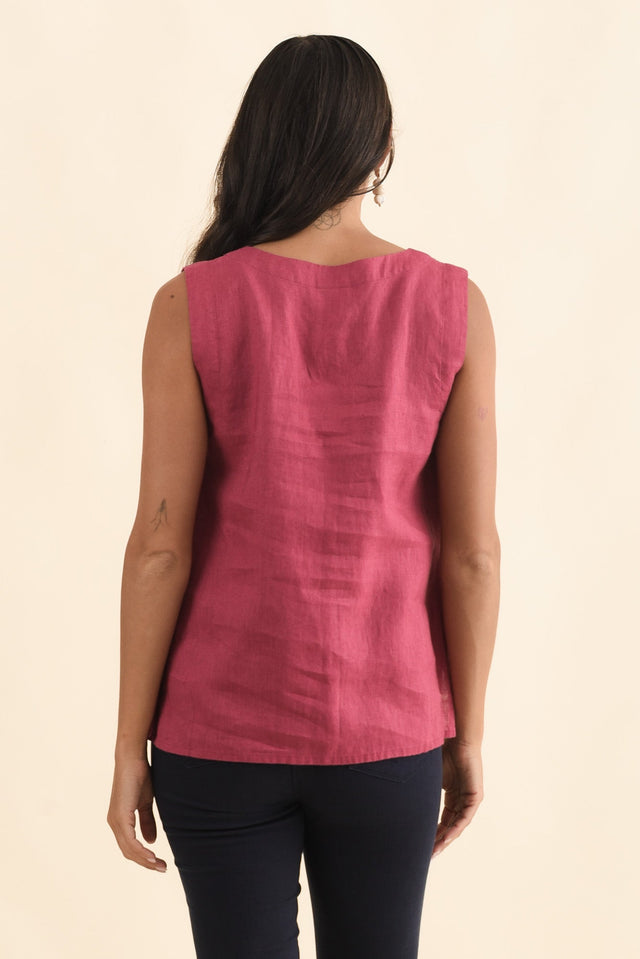 Inez Pink Linen Tank,Brunette model,alt text|model:Brontie image 5