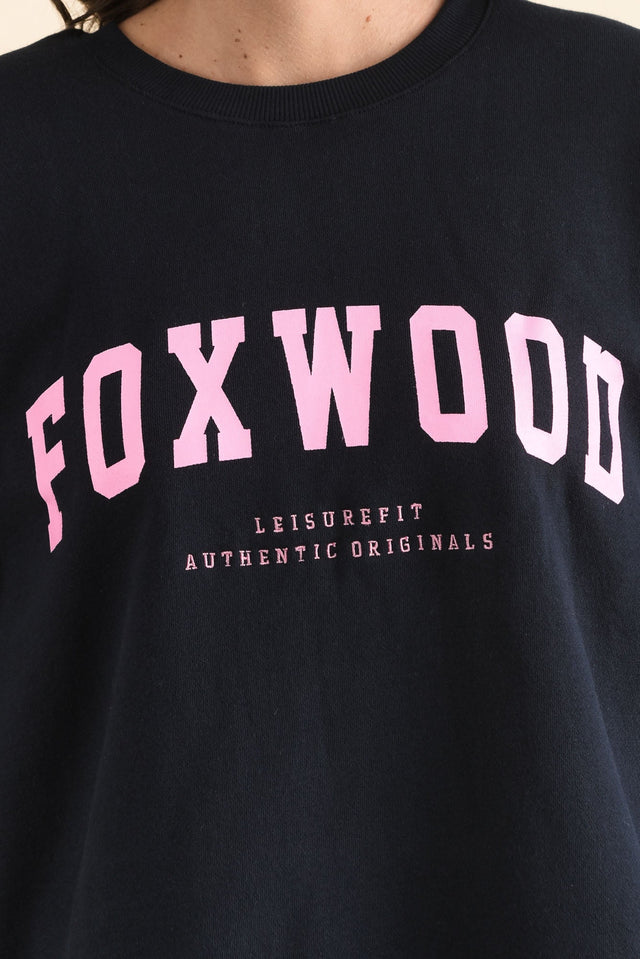 Interval Indigo Crewneck Sweatshirt,Detail,Brunette model,alt text|model:MJ image 5