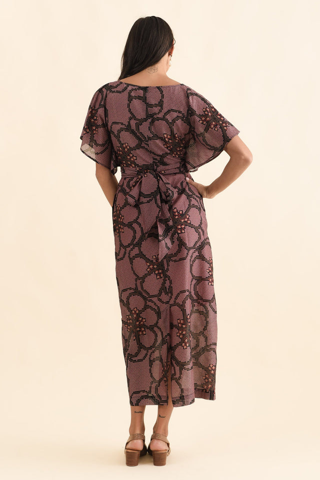 Isa Pink Floral Cotton Silk Dress,Brunette model,alt text|model:Brontie image 5