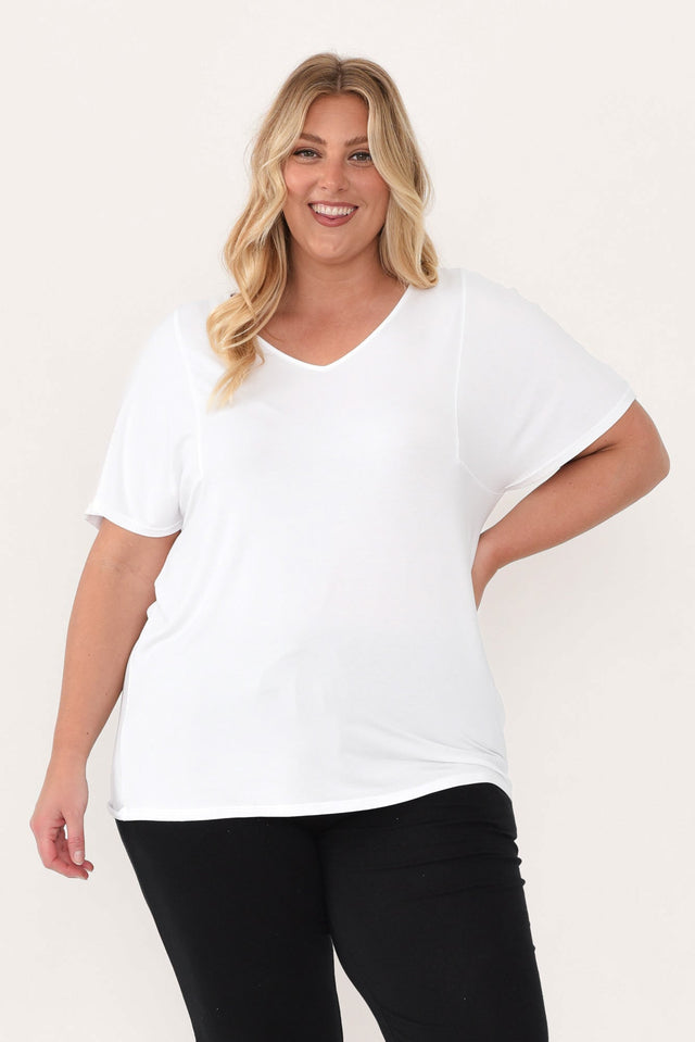 Ivy White Micro Modal Swing Tee,Blonde model,alt text|model:Caitlin image 9