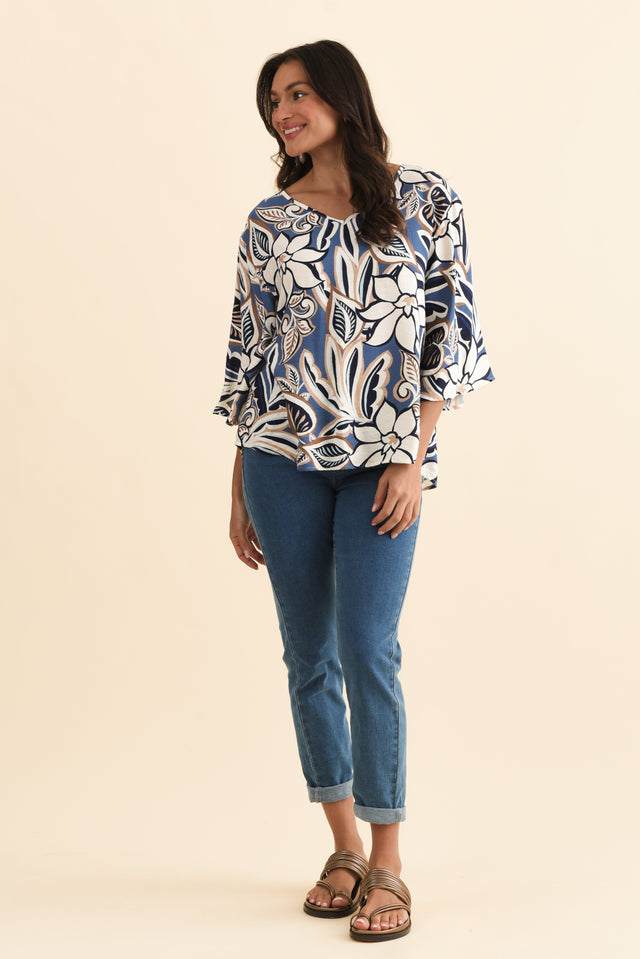 alt text|model:Brontie image 7